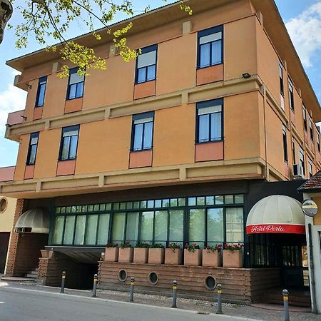 Hotel Perla Massa Lombarda Ngoại thất bức ảnh