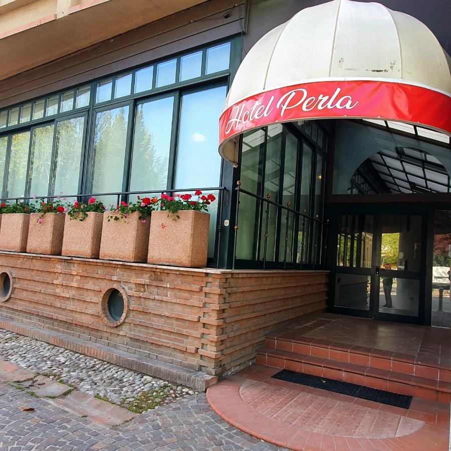 Hotel Perla Massa Lombarda Ngoại thất bức ảnh