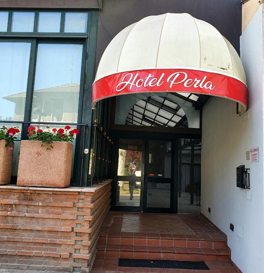 Hotel Perla Massa Lombarda Ngoại thất bức ảnh